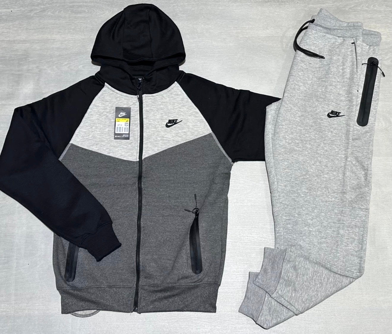 Nike Tech Fleece