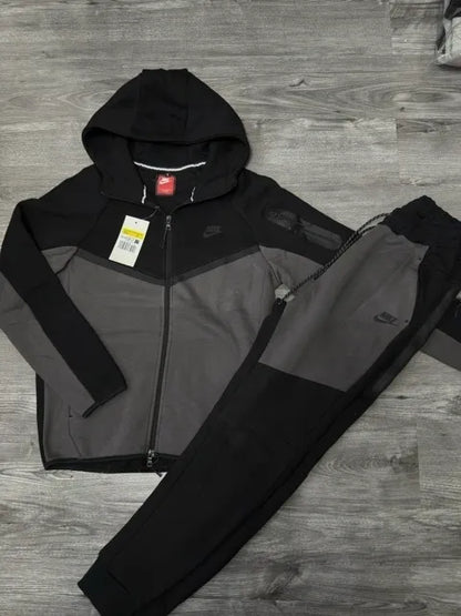 Nike Tech Fleece