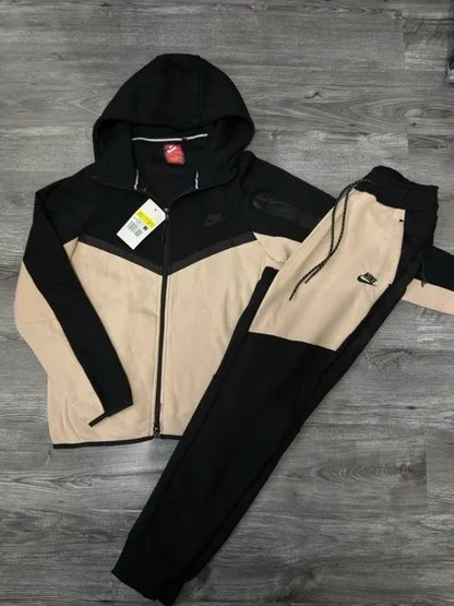 Nike Tech Fleece